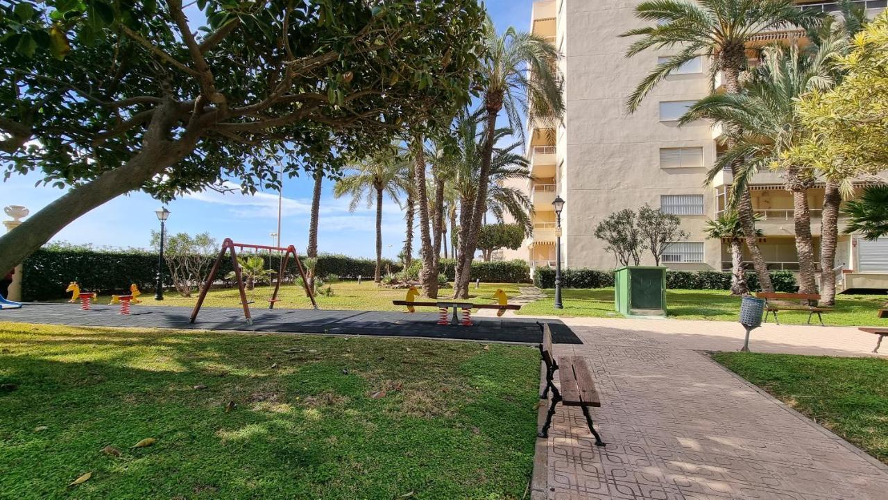 Apartament Palm Beach-El Palmeral トレビエハ エクステリア 写真